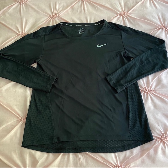 NWOT • Nike Running Shirt | Women's Size Large - Picture 2 of 4